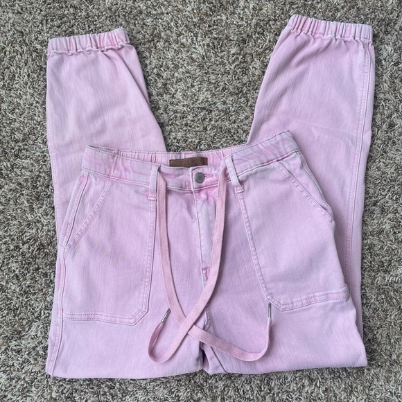 Judy Blue Light Pink Denim - Picture 3 of 4